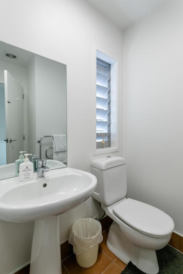 Gorgeous 3 Bedroom Townhouse オークランド エクステリア 写真
